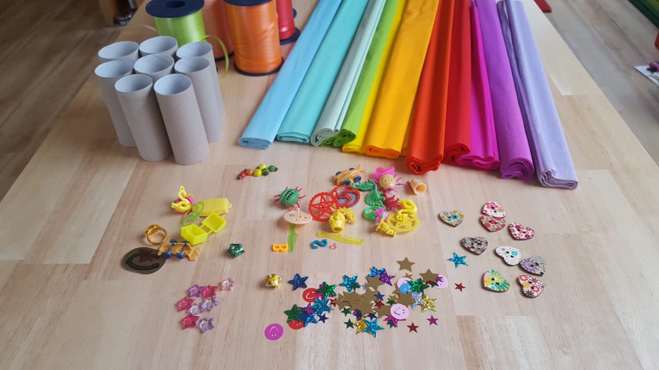 Diese Materialien braucht ihr für eure selbstgebastelten Knallbonbons