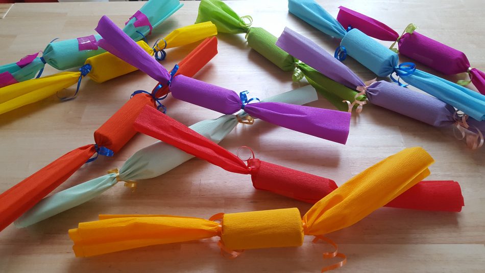Die fertigen Knallbonbons für eure Silvesterparty