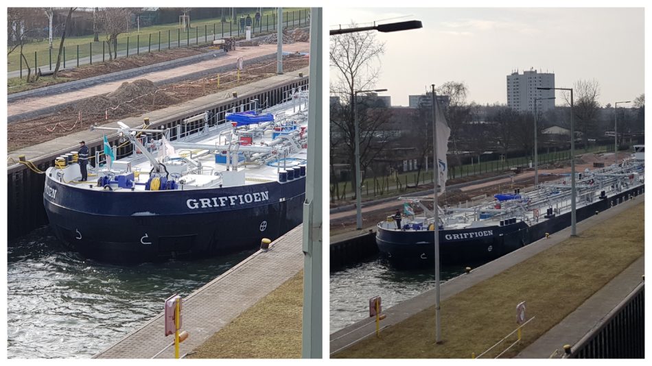 Schiff in der Schleuse Griesheim in Frankfurt am Main