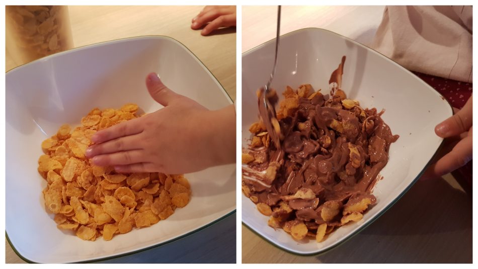 Cornflakes und geschmolzene Schokolade